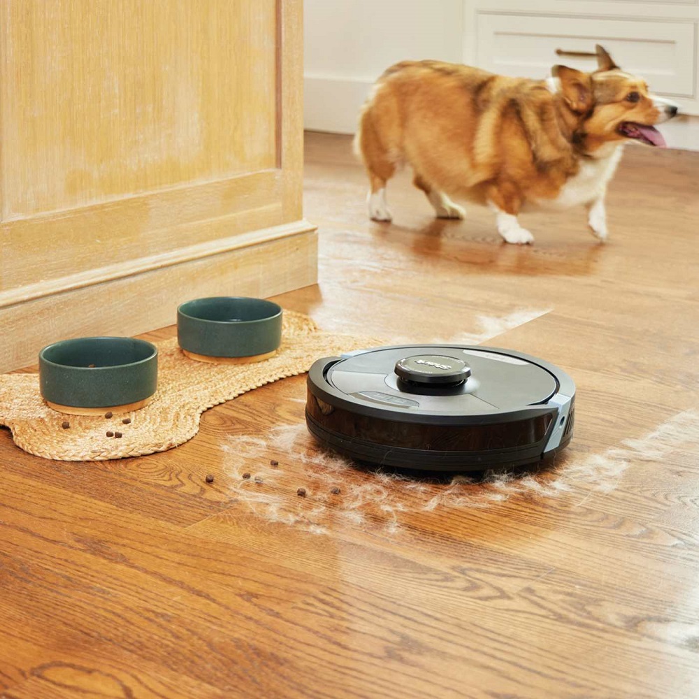 robot vacuum dog hair